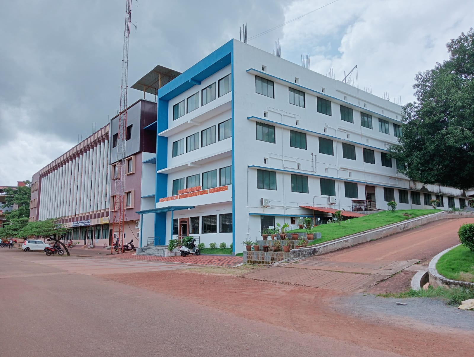 Vivekananda Institute of Pharmaceutical Sciences, Nehru Nagar, Puttur